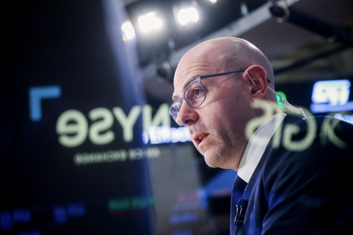 ⚫️ BLOOMBERG: Il governatore della Federal Reserve avverte: politica monetaria troppo restrittiva per l'economia