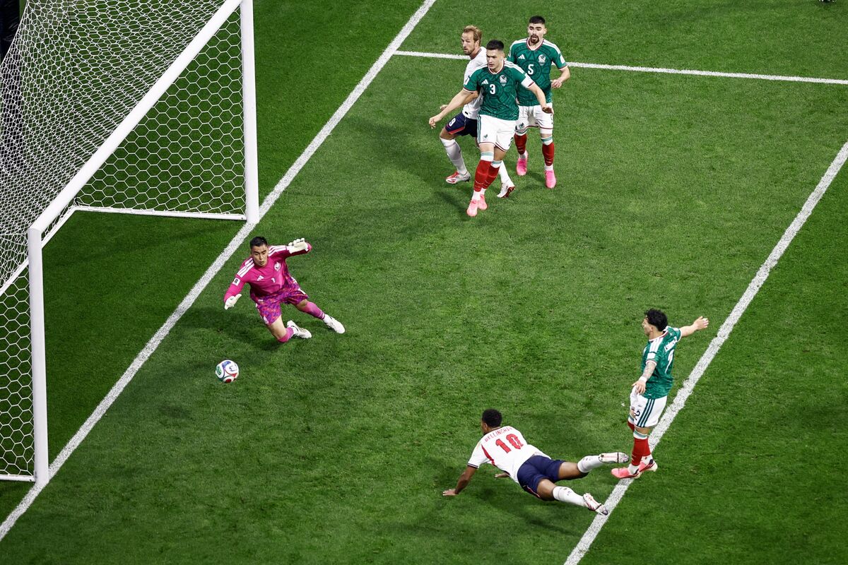 England, Norway Advance After World Cup Thrillers
