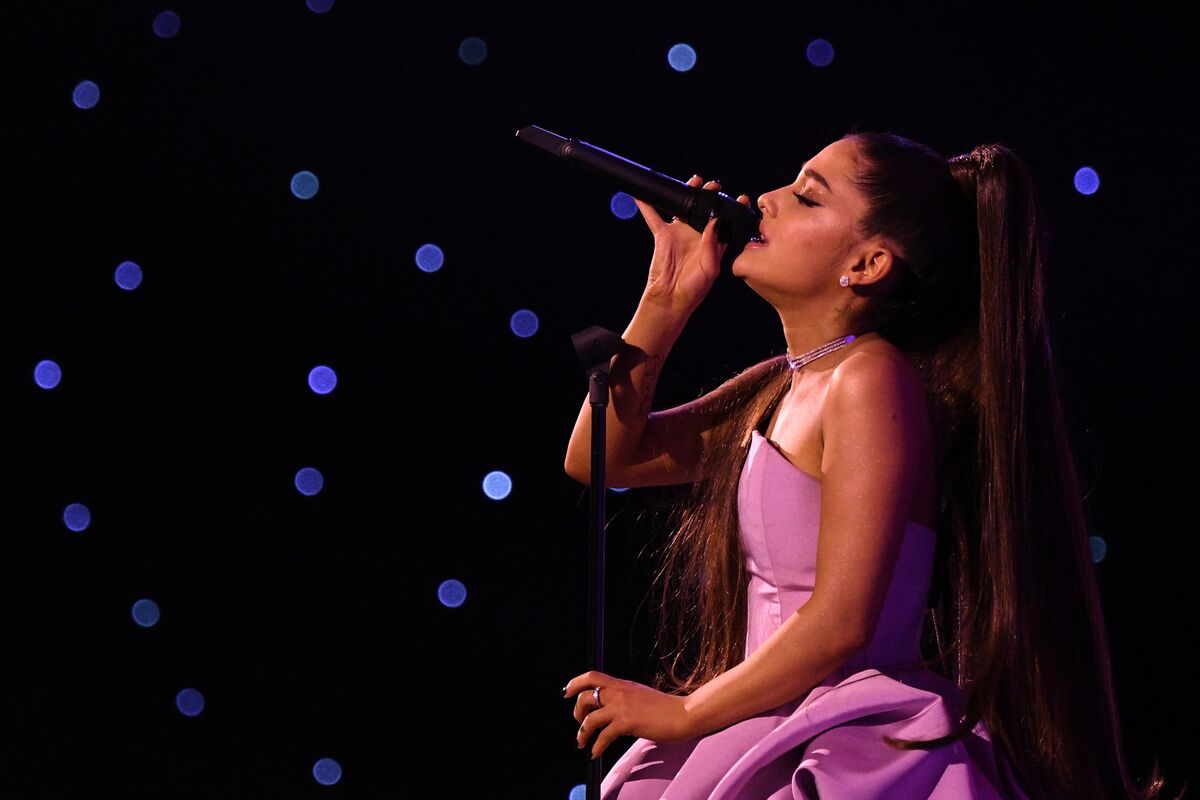 Ariana Grande Tells Fans She’s Struggling With An Illness - Bloomberg