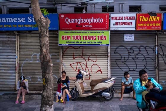 Three-Decade Economic Boom Comes to a Sudden Halt in Vietnam