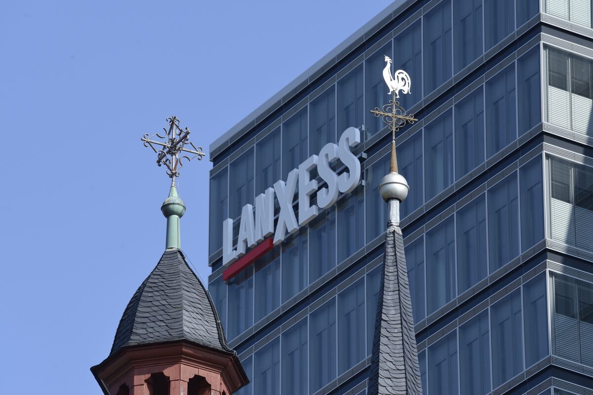 Lanxess Soars as JPMorgan’s Double Upgrade Provides Rare Boost