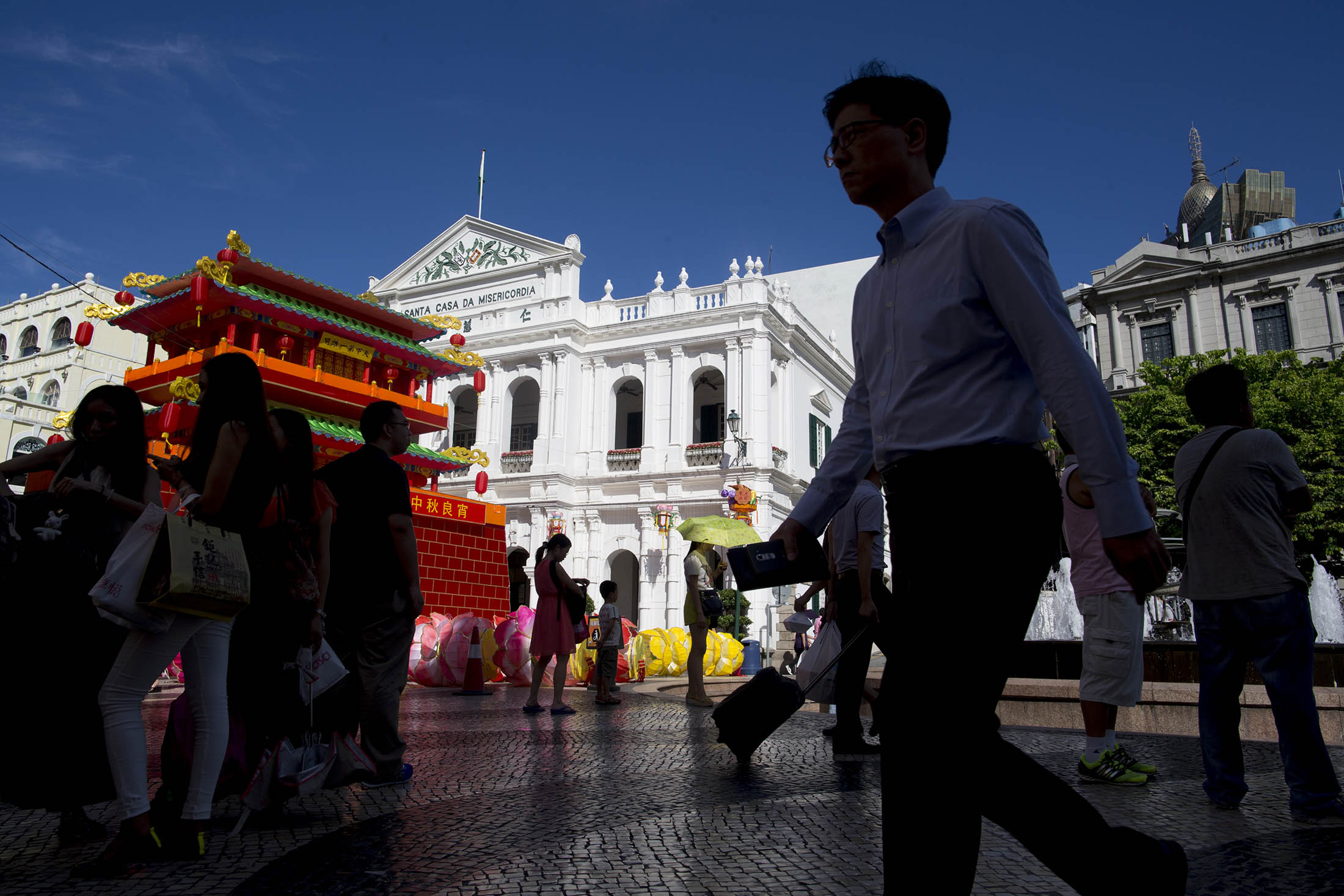 Hong Kong And Macau Lose Luster For Luxury Retailers