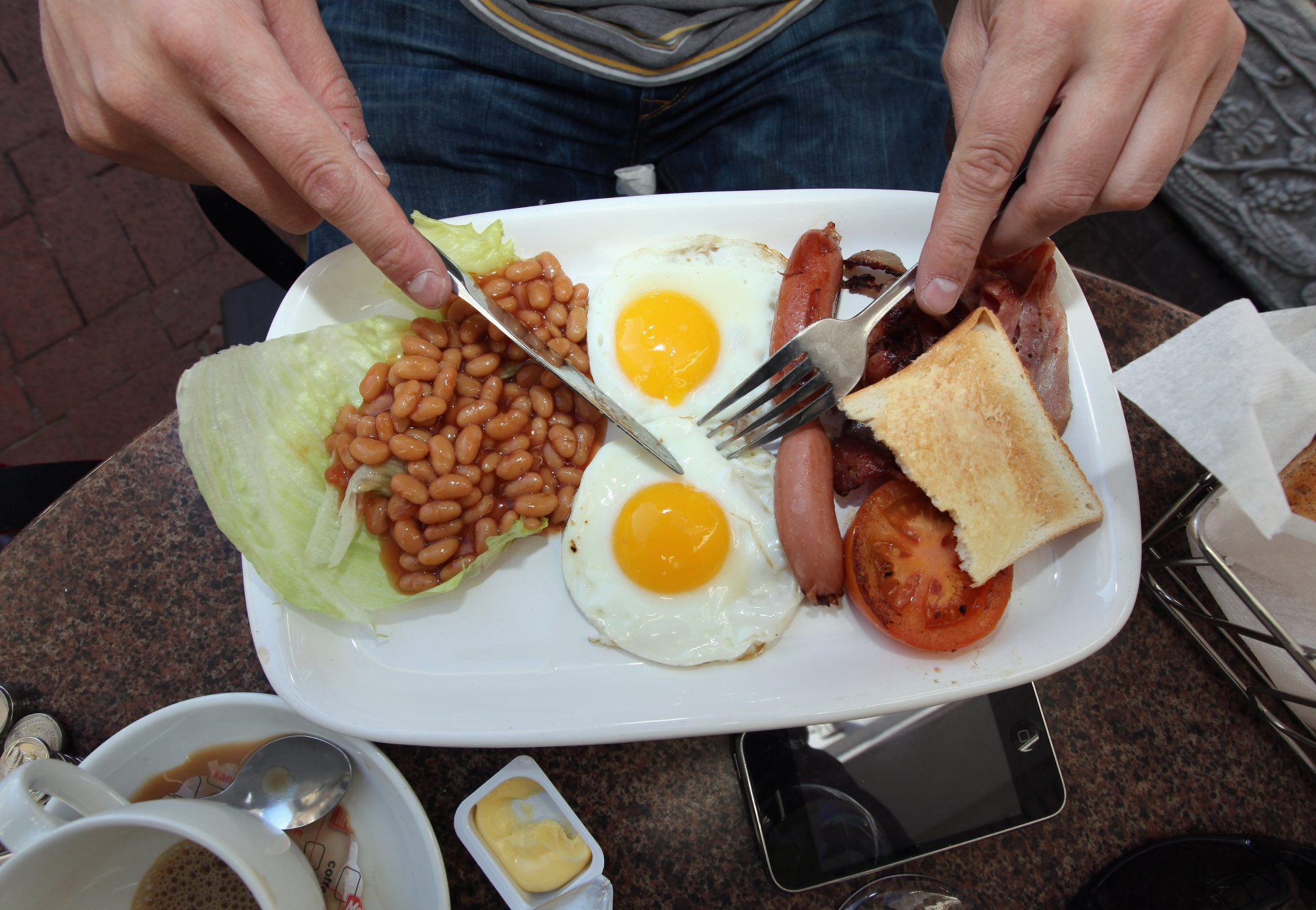 Breakfast Index Surges 22% Amid Sticky UK Food Inflation - Bloomberg