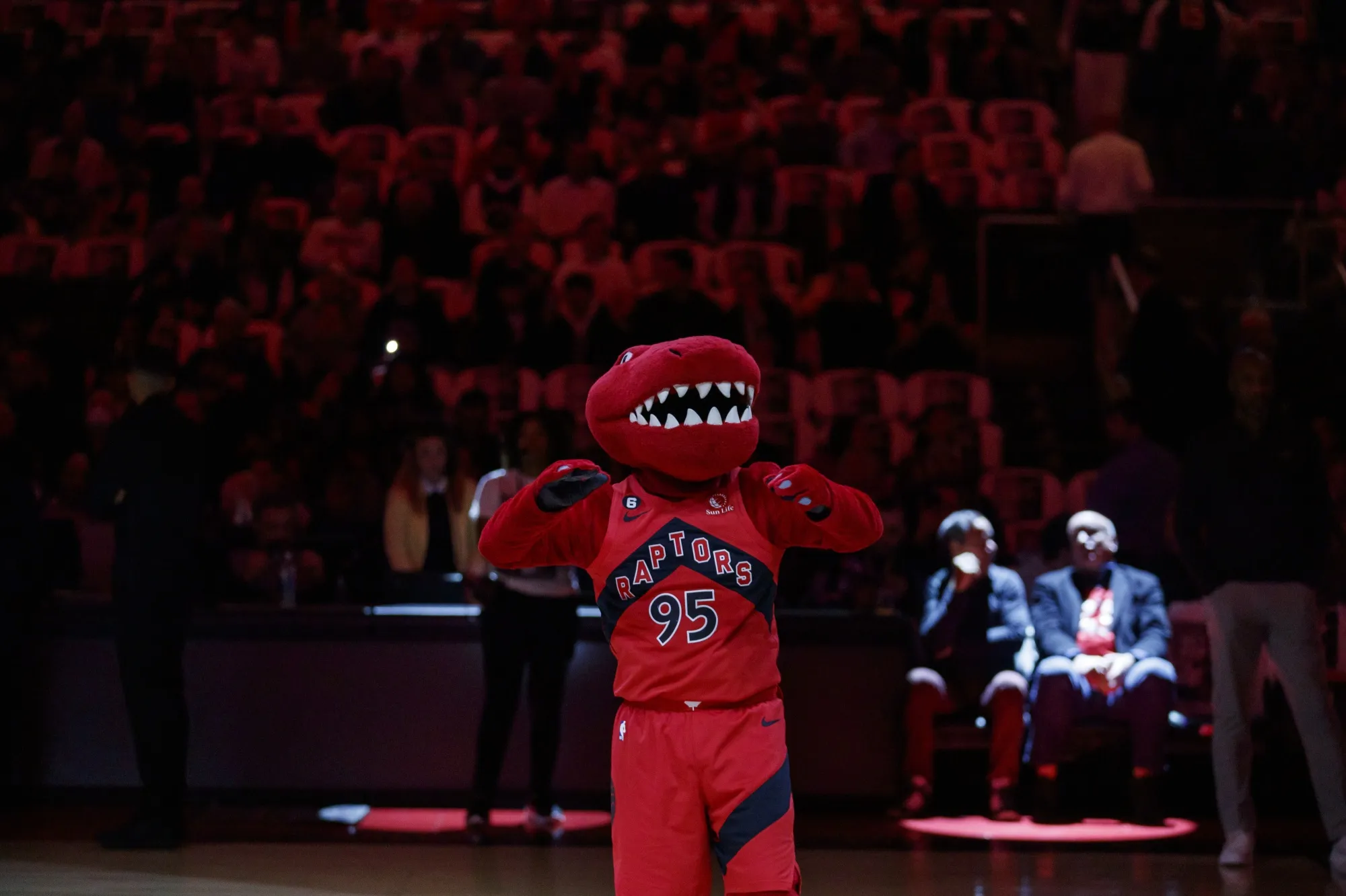 Ontario Fund Is Near Deal to Invest in Toronto’s NBA Raptors, NHL Leafs ...