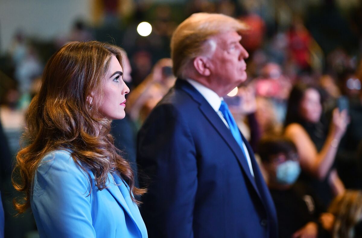 Trump Hush-Money Trial: Hope Hicks Takes Witness Stand, Recalls ...