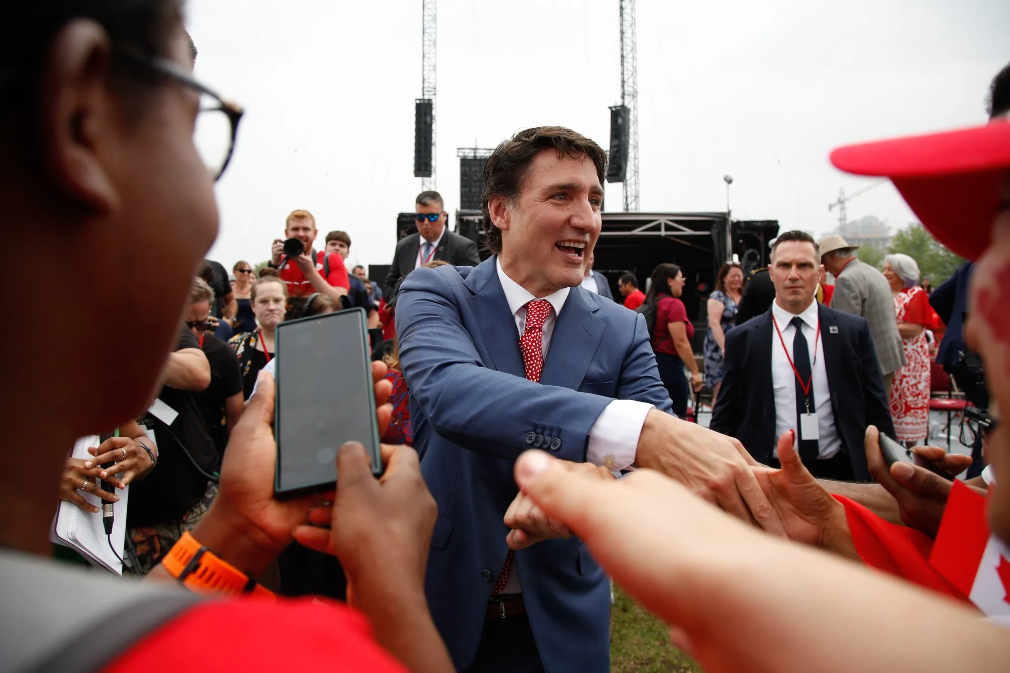 Justin Inflation Justin Trudeau to Shuffle Cabinet as Inflation, Housing Woes Take Their ...