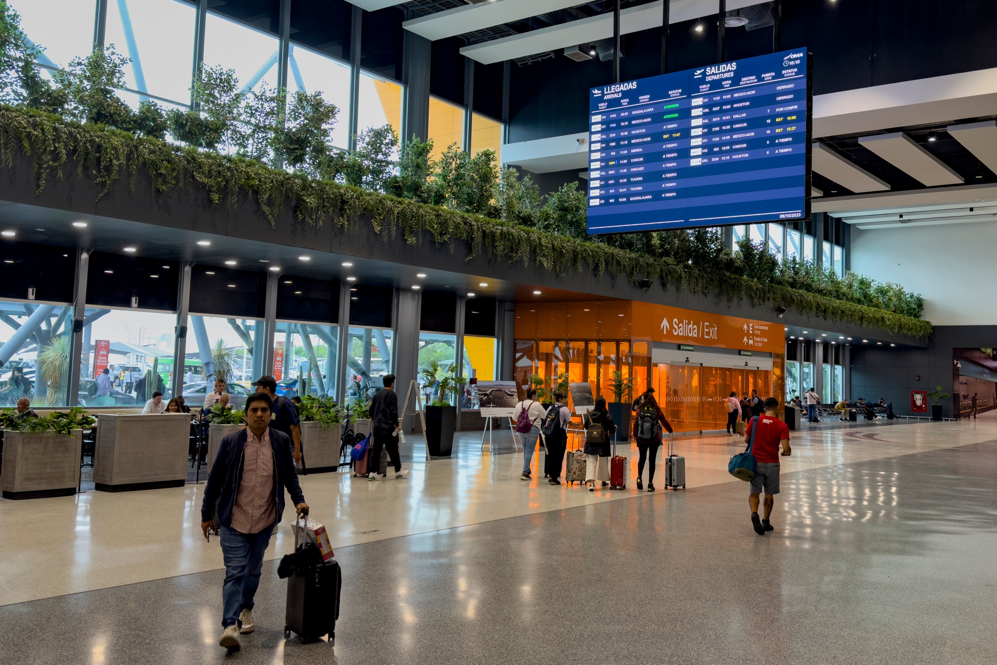 México Recibirá 9% De Ingresos Brutos De Operadores Aeropuertos - Bloomberg