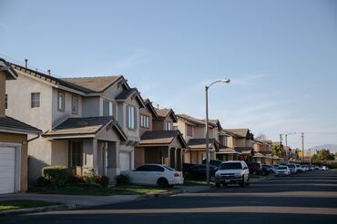 Booming U.S. Recovery Is Leaving Some Communities Completely Behind