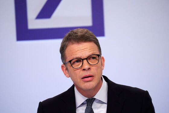 Deutsche Bank Asset Management Arm Gets Allianz Interest