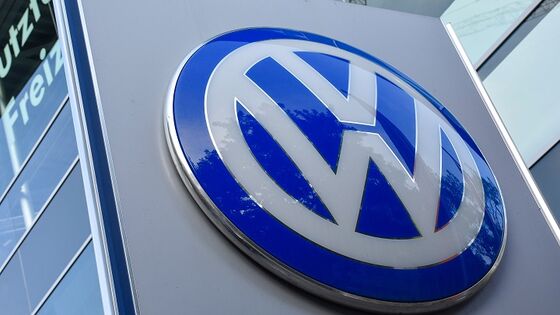 VW Plots U.S. Push With Traton’s $2.9 Billion Navistar Bid