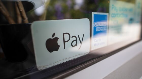 Apple Working to Bring More Financial Services In-House