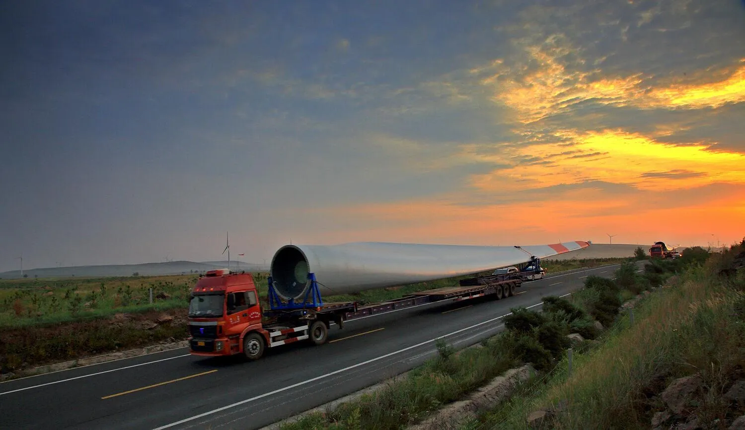 Goldwind transports a wind blade in China.