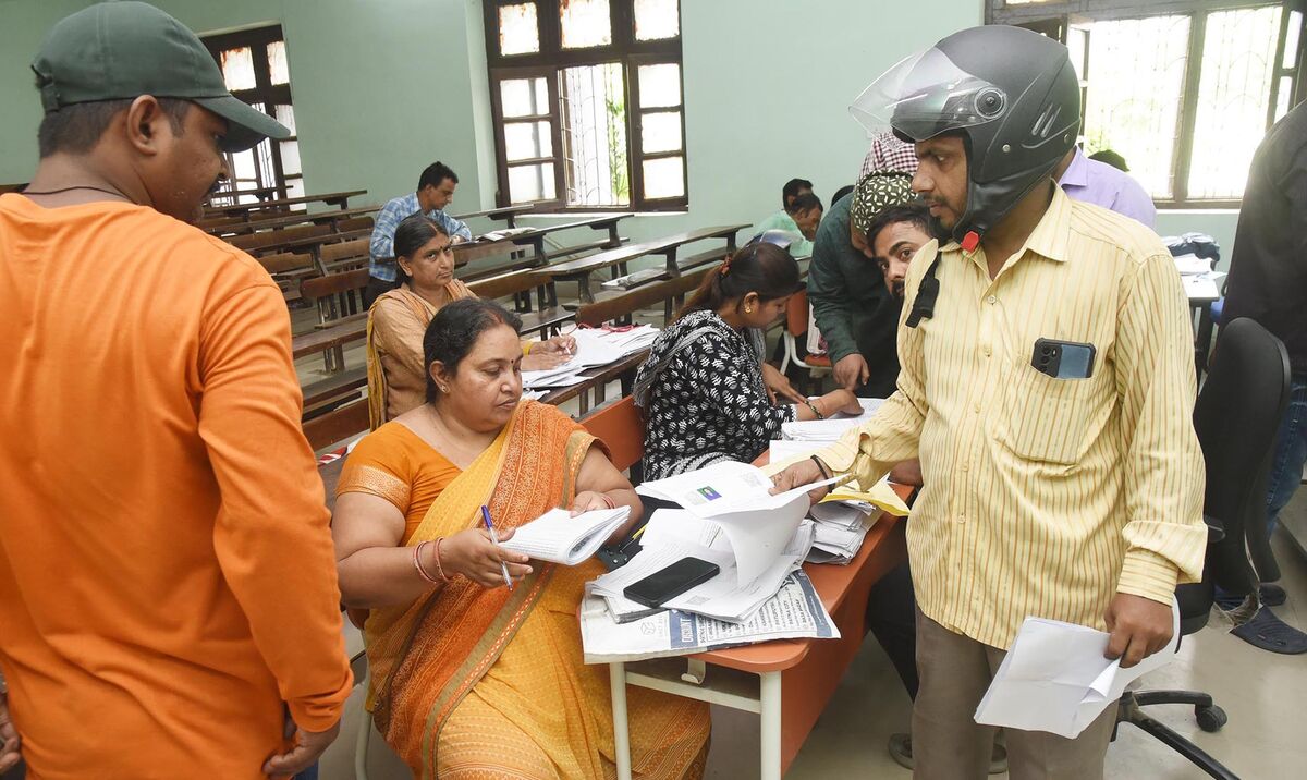 India Parliament Faces Uproar Over Controversial Voter Revision