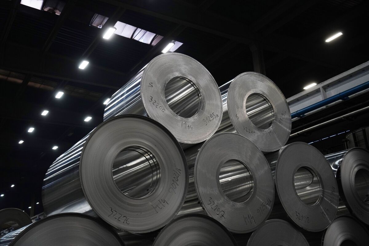 
                            Iran War Drives Key Japanese Aluminum Fee to Highest Since 2015