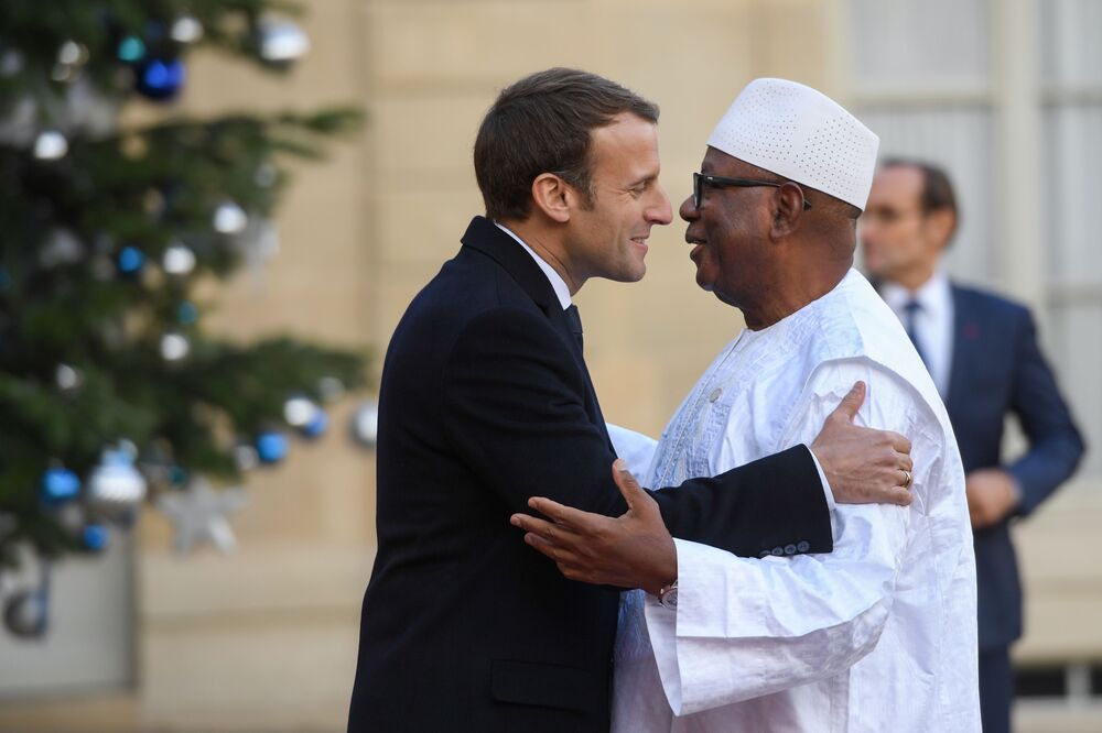 France S Macron Has A Stake In Solving Mali S Political Crisis Bloomberg