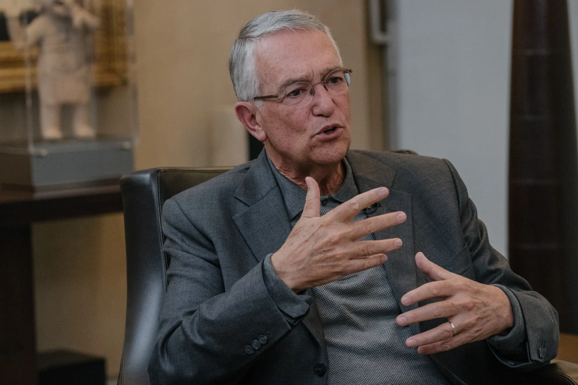 Ricardo Salinas Pliego on Elektra Delisting, Bitcoin, Mexico Tariffs -  Bloomberg