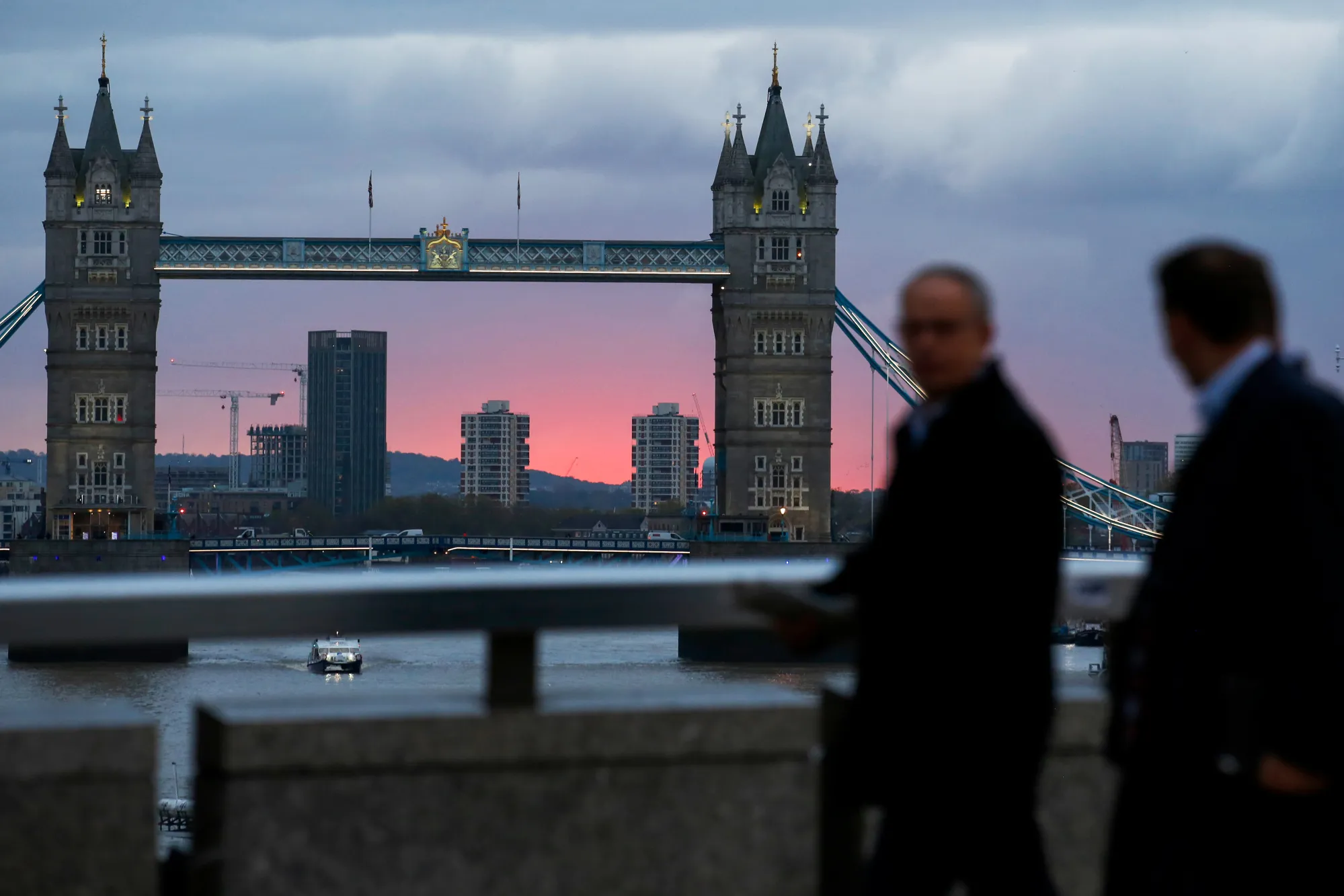 Commuters As U.K. Executives Angry Over Brexit Fumbles