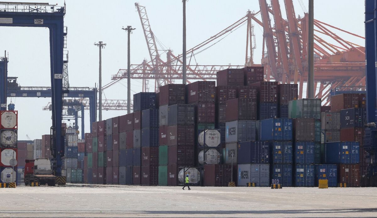 Saudi Arabia’s Trillion Wealth Fund Considers Establishing a Major Logistics Company Saudi Arabia’s Trillion Wealth Fund Considers Establishing a Major Logistics Company