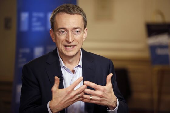 Intel Tumbles After New CEO Recommits to Chip Manufacturing