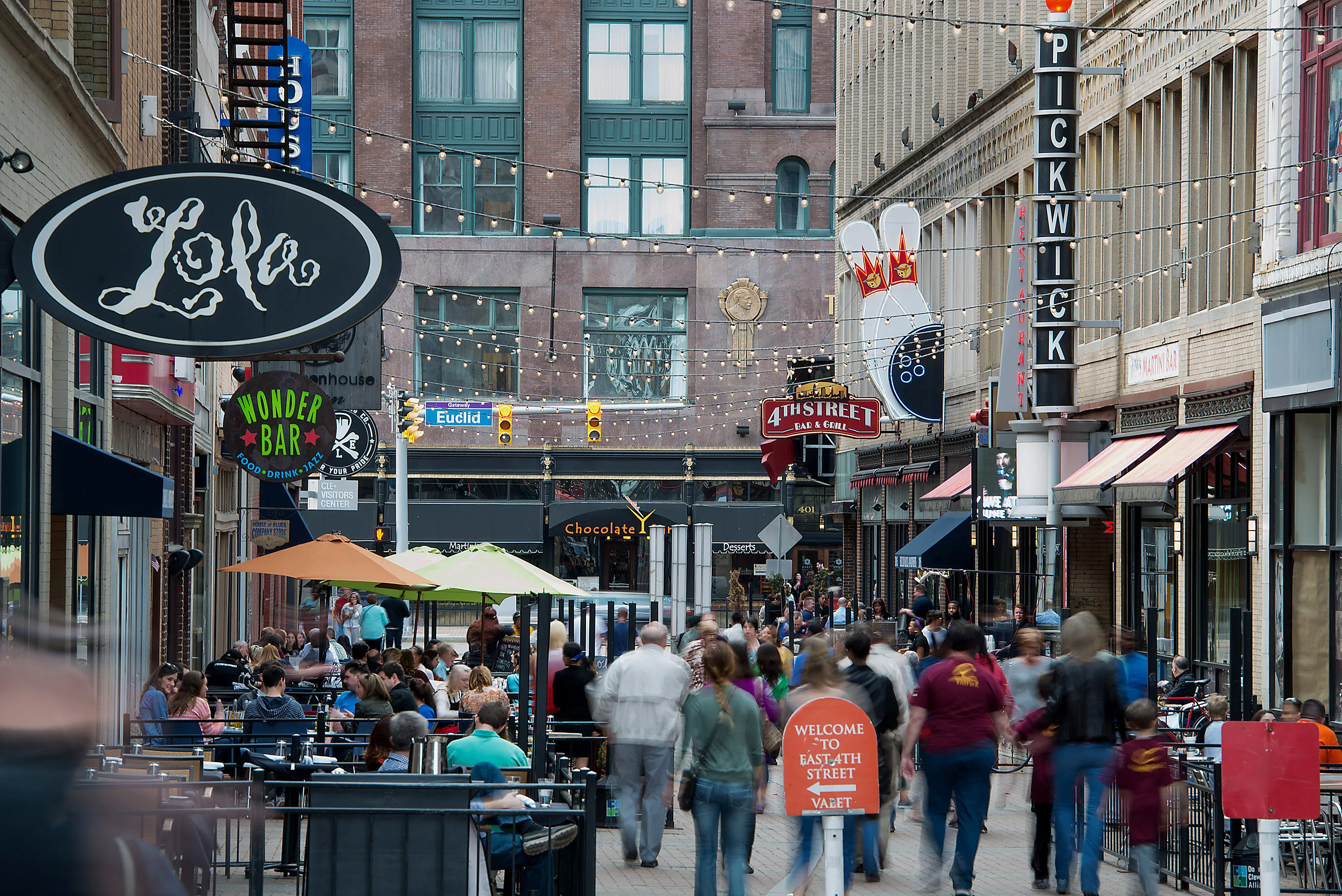 Restaurants and shops in downtown Cleveland, Ohio.&nbsp;