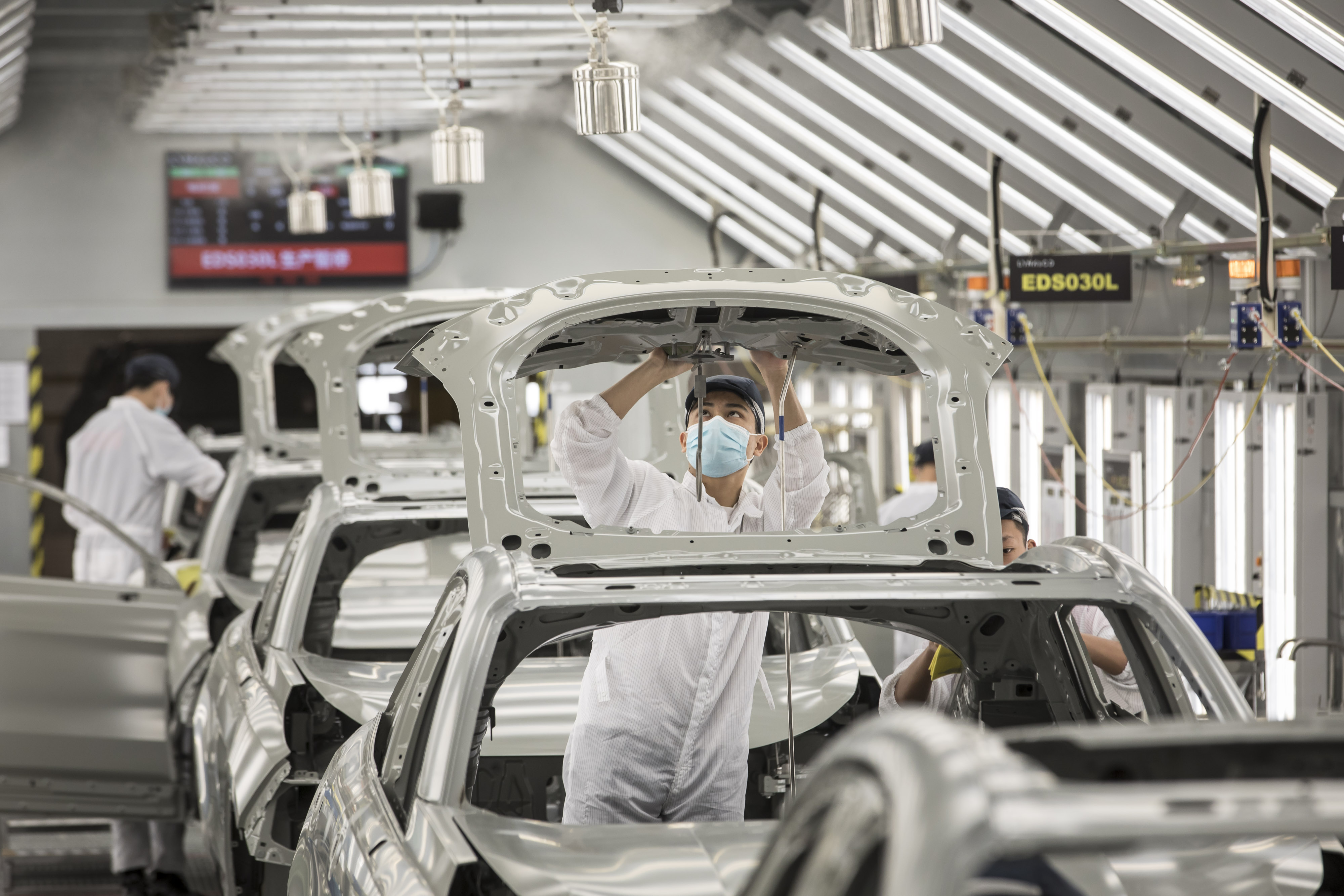 Geely Auto Moves Closer To Potential 2 9 Billion China Listing Bloomberg