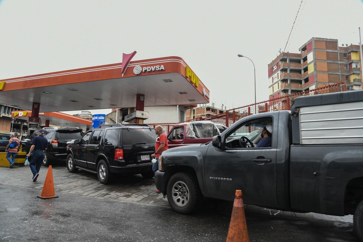 Venezuela Raises Gas Prices by 20fold to 10 Cents a Gallon Bloomberg