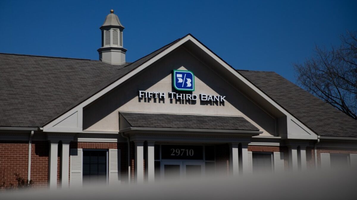 Fifth Third to Buy Comerica in $10.9 Billion Stock Deal