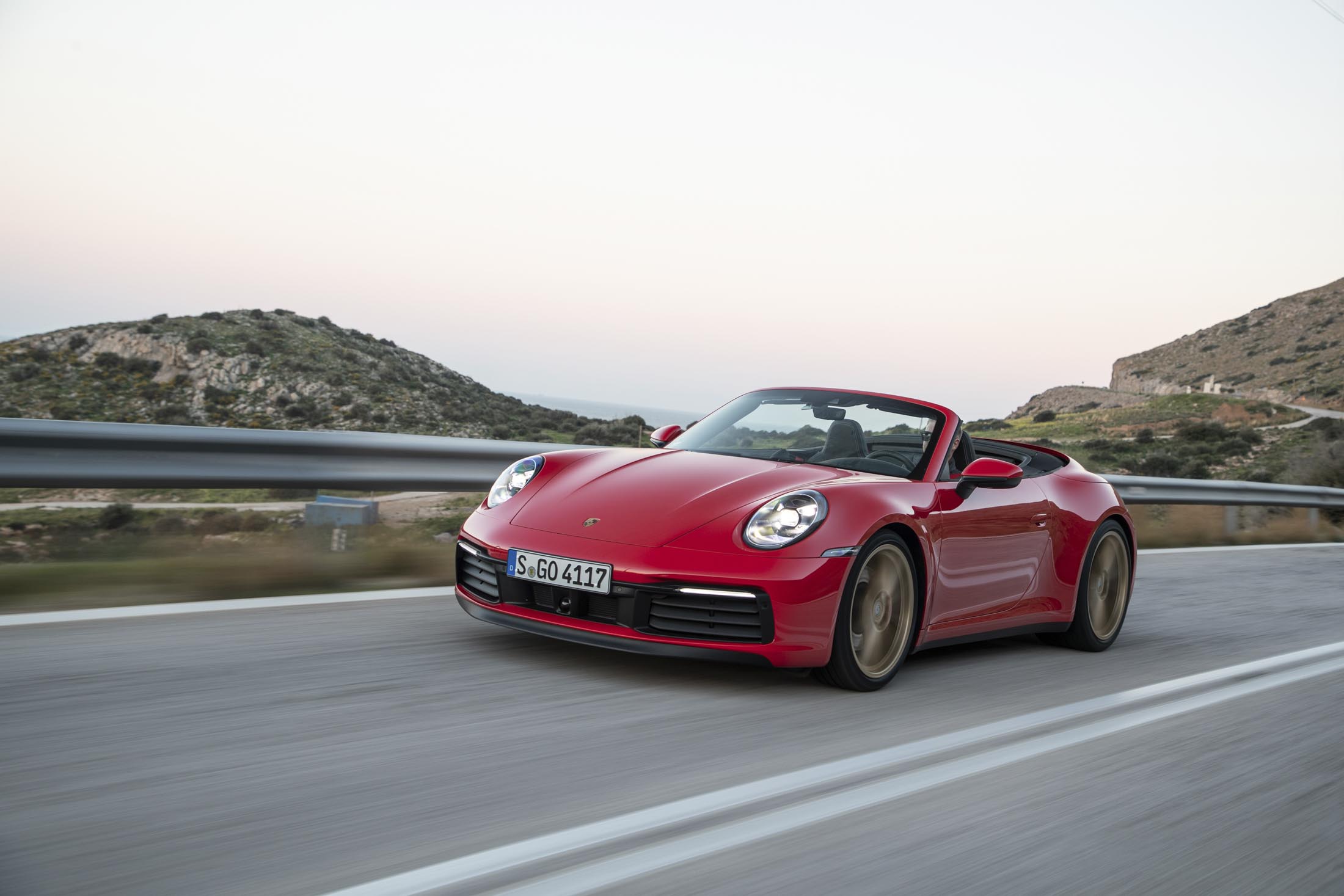 2020 Porsche 911 Cabriolet's Soft Top Brings Coupe-Like Looks And