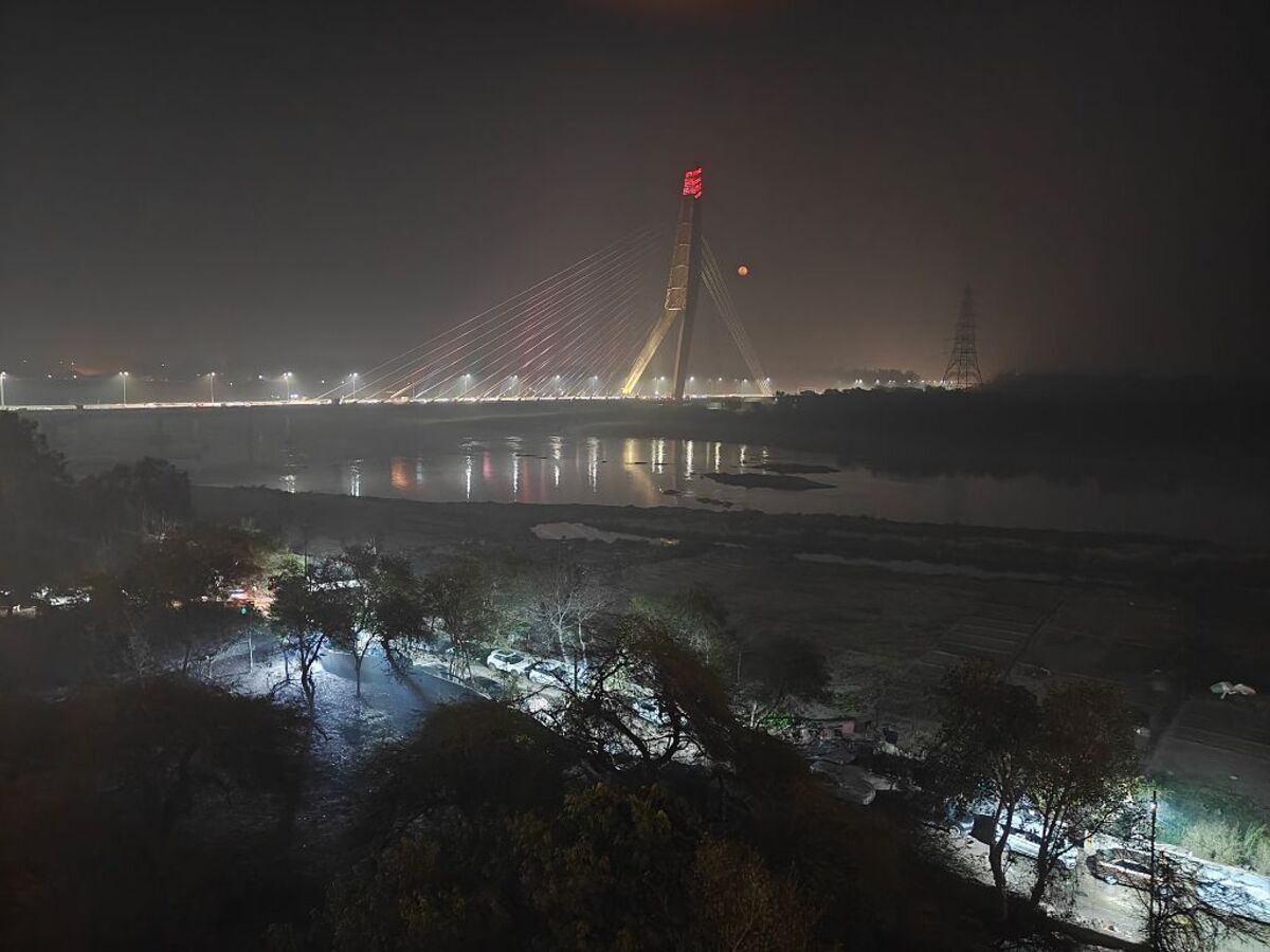 
                            India Warns of Hotter-Than-Usual Months, Raising Health Risks