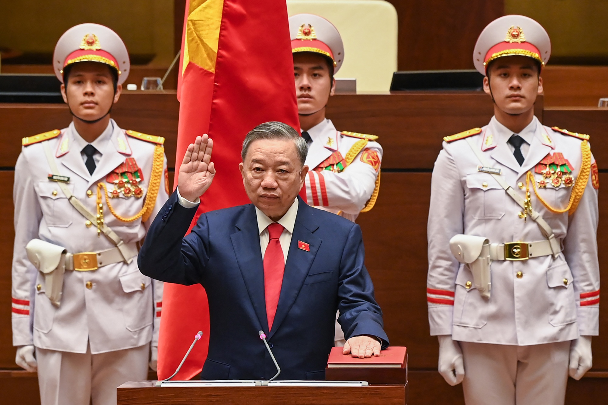 Vietnam Party Chief's Death Gives President To Lam Path to Top Job ...