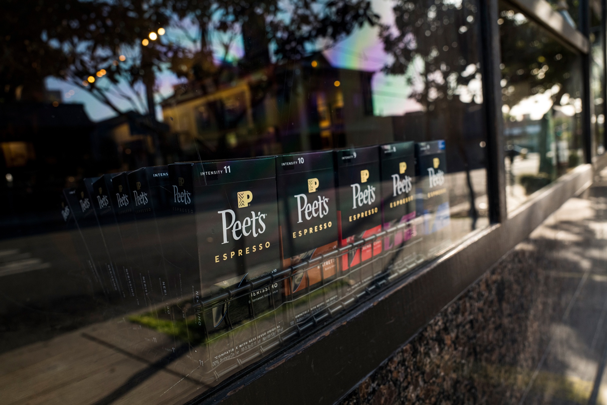 Peet's Coffee Owner Plans To Heat Up $764 Million Public Offering