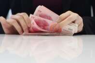 Chinese 100-yuan banknotes
