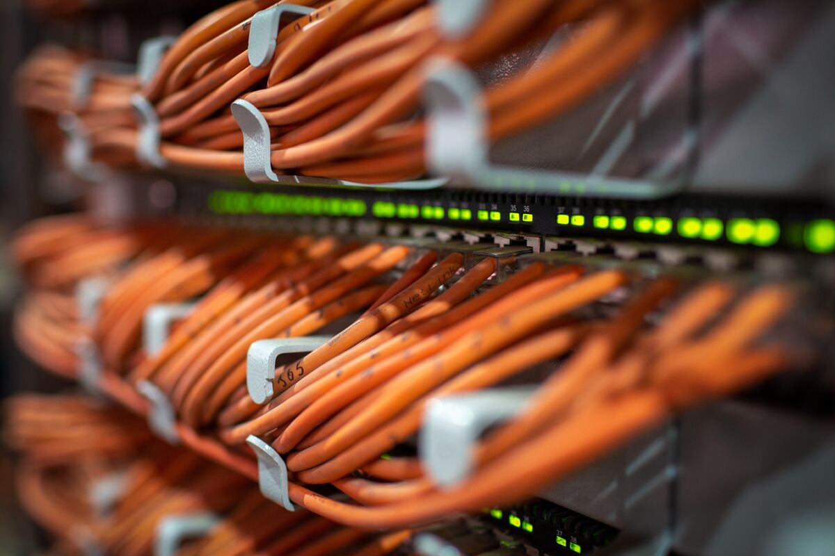 Palm Beach Strikes Down Data Center Plan After Local Backlash