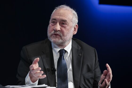 Joseph Stiglitz Sees Risk of Persistent Double-Digit U.S. Unemployment