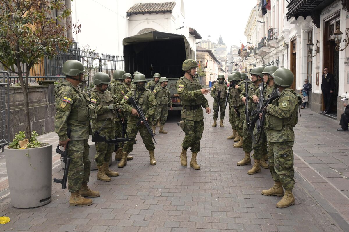 Ecuador Gets US Aid Pledge in Fight Against Drug Gangs, President Noboa ...