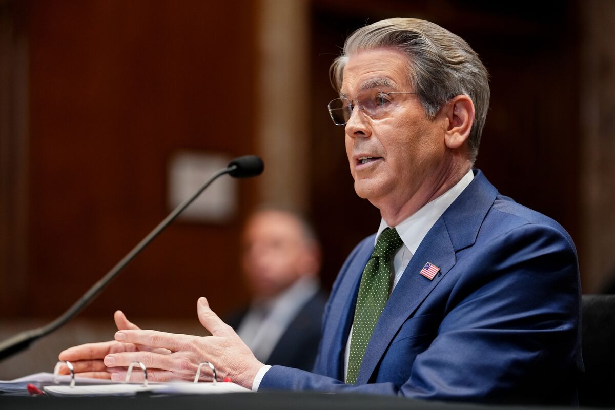 Treasury Secretary Bessent Meets With Insurance Regulators on Private Credit Exposure