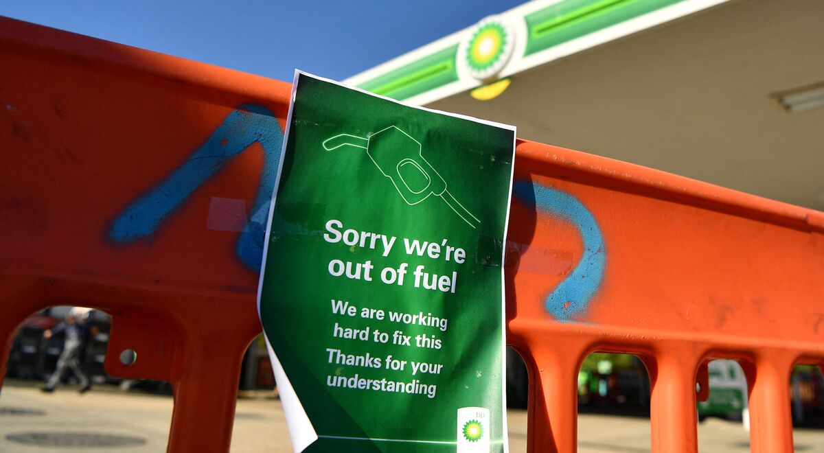 Petrol Near Me UK Seeks Drivers as BP, Esso, Tesco Report Shortages