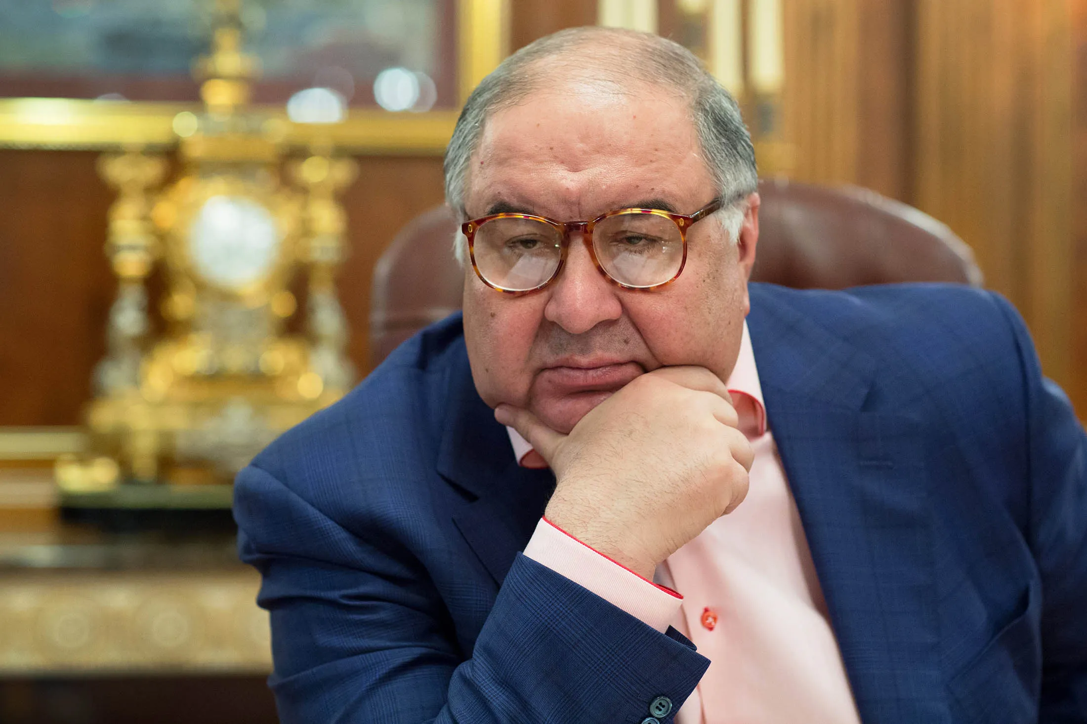 Live From My Yacht: Tycoon Trolls Putin Foe on YouTube - Bloomberg