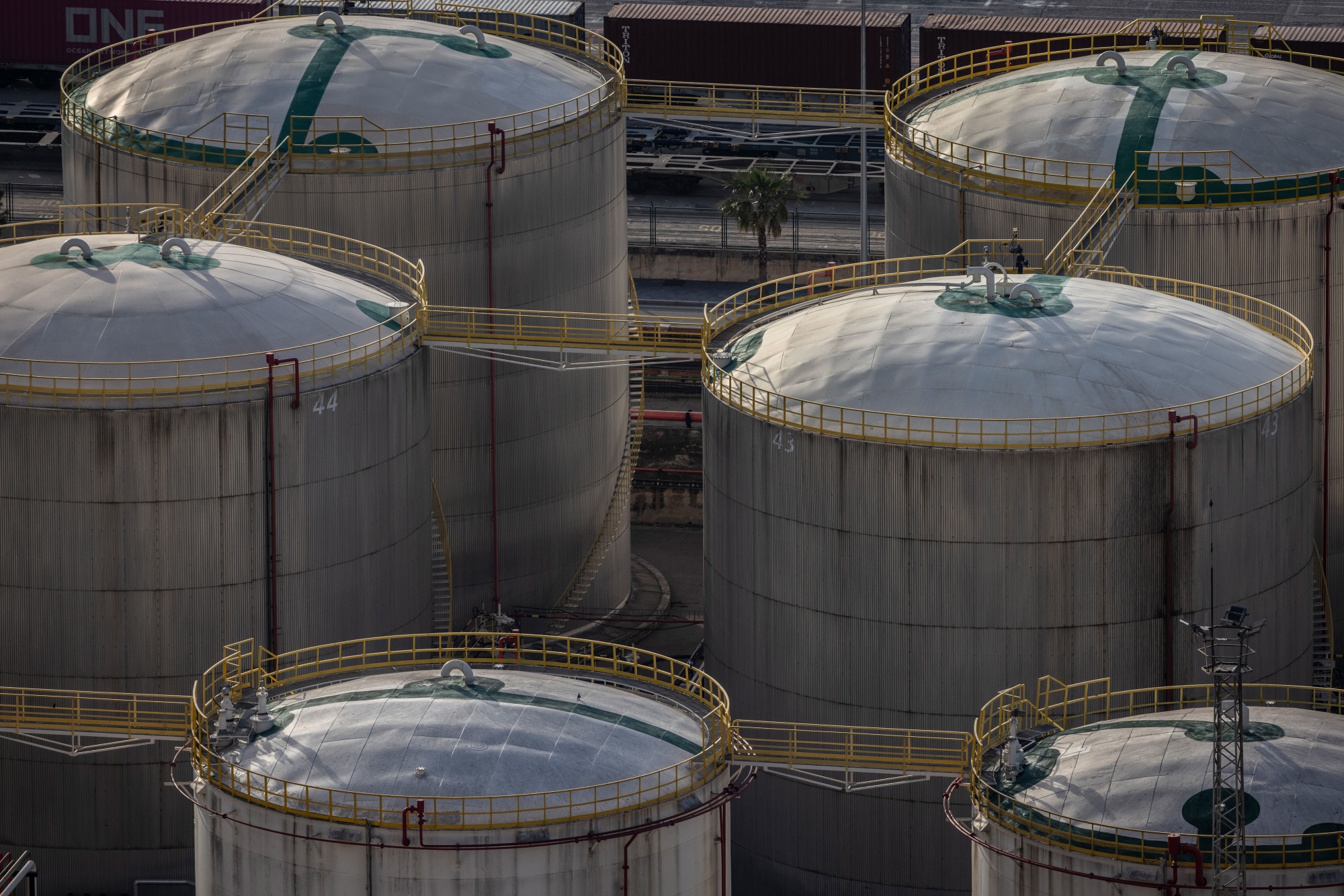 Oil storage tanks. Photographer: Angel Garcia/Bloomberg