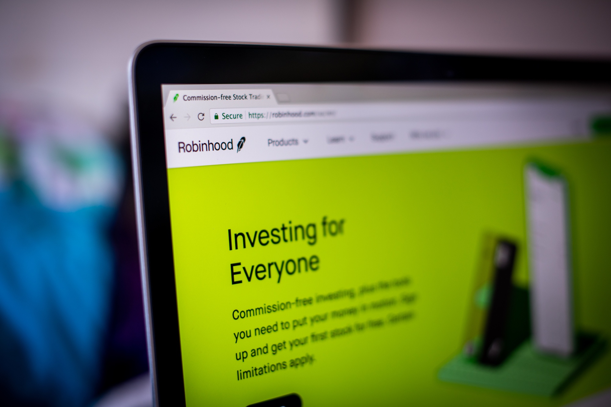 High-Flying Trading App Robinhood Goes Down at the Wrong Time