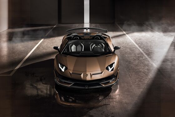 The Unadulterated Excess of a $574,000 Lamborghini