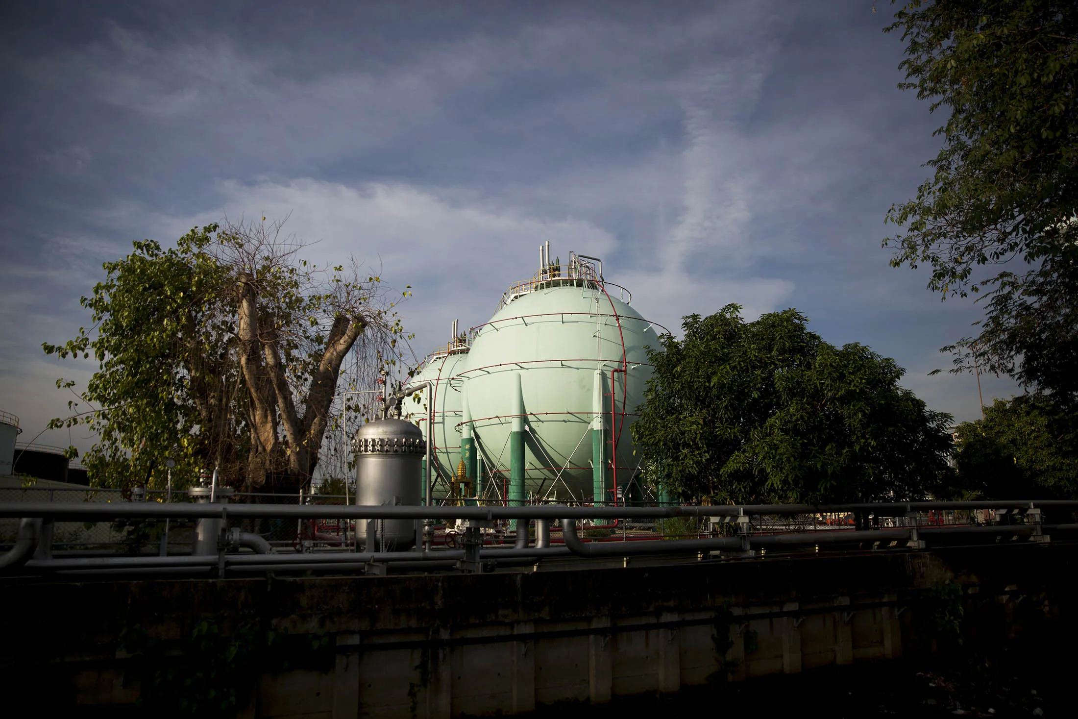 General Images of PTT Pcl Ahead of Fourth-Quarter Earnings