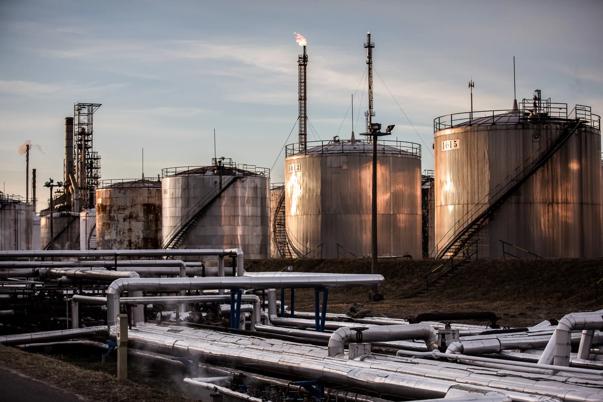 MOL Hungarian Oil & Gas Plc Refinery As Oil Trades Near Three-Month High