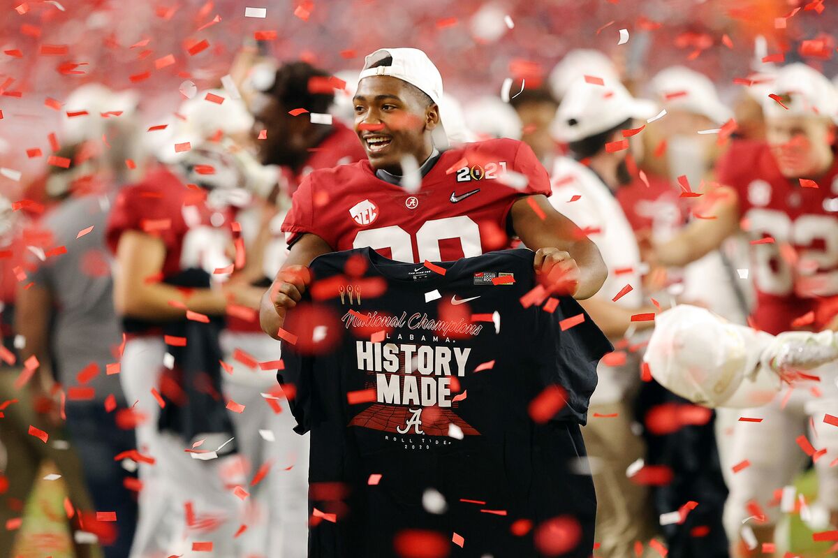 Unstoppable Tide: Alabama Routs Ohio St for National Title - Bloomberg