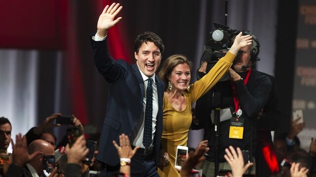 Trudeau Overcomes Scandals to Win Second Term in Canada Vote - Bloomberg