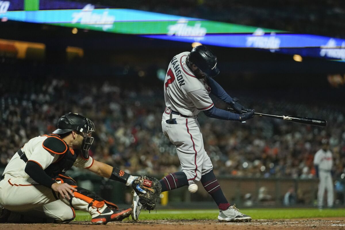 Ozzie Albies leaves Monday's Braves game with fractured left foot