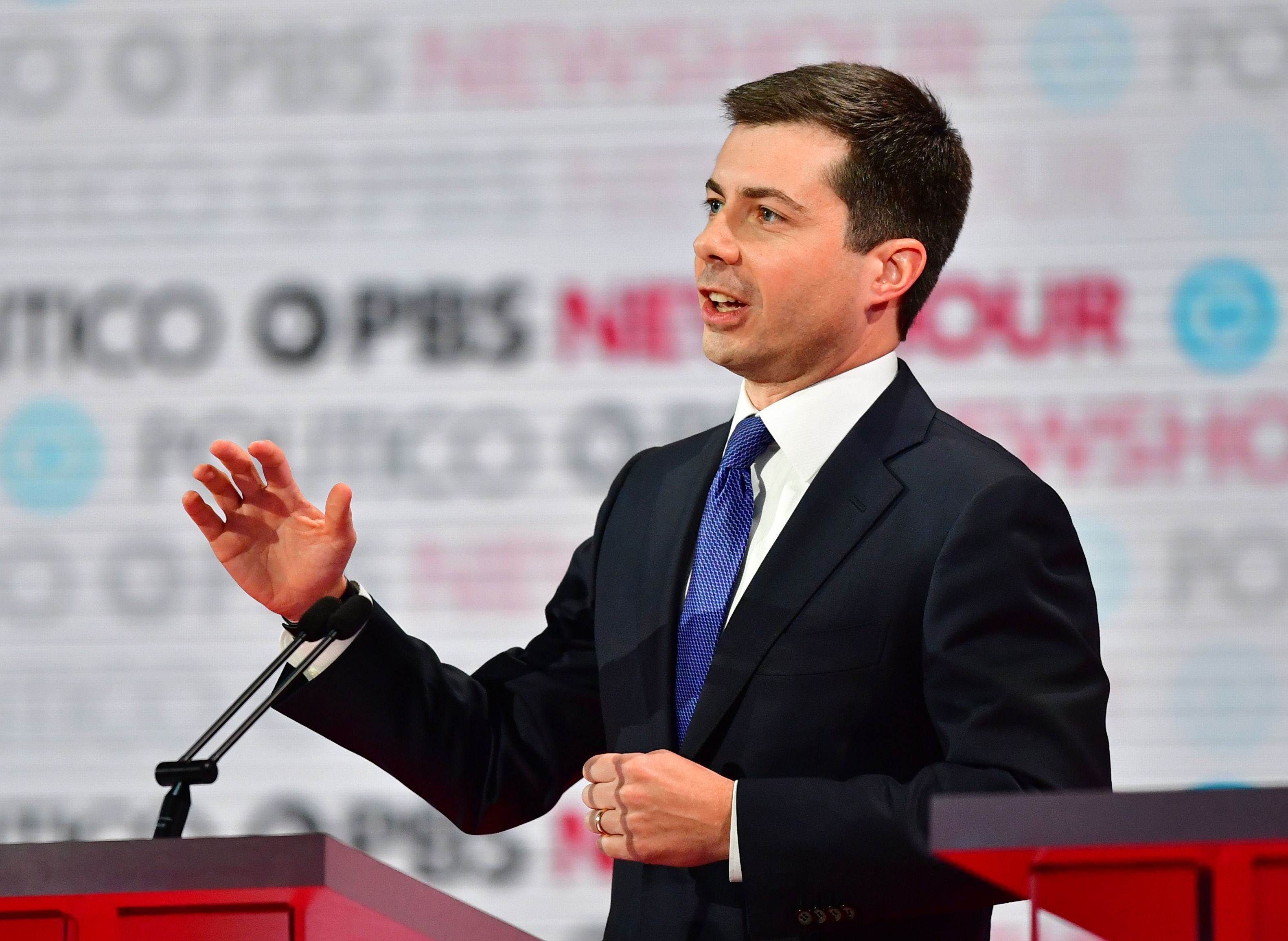 Jeffrey Gundlach Tweets Criticize Mayor Pete Buttigieg Debate - Bloomberg