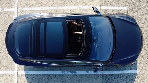 The P90D comes with an optional large glass panoramic sunroof