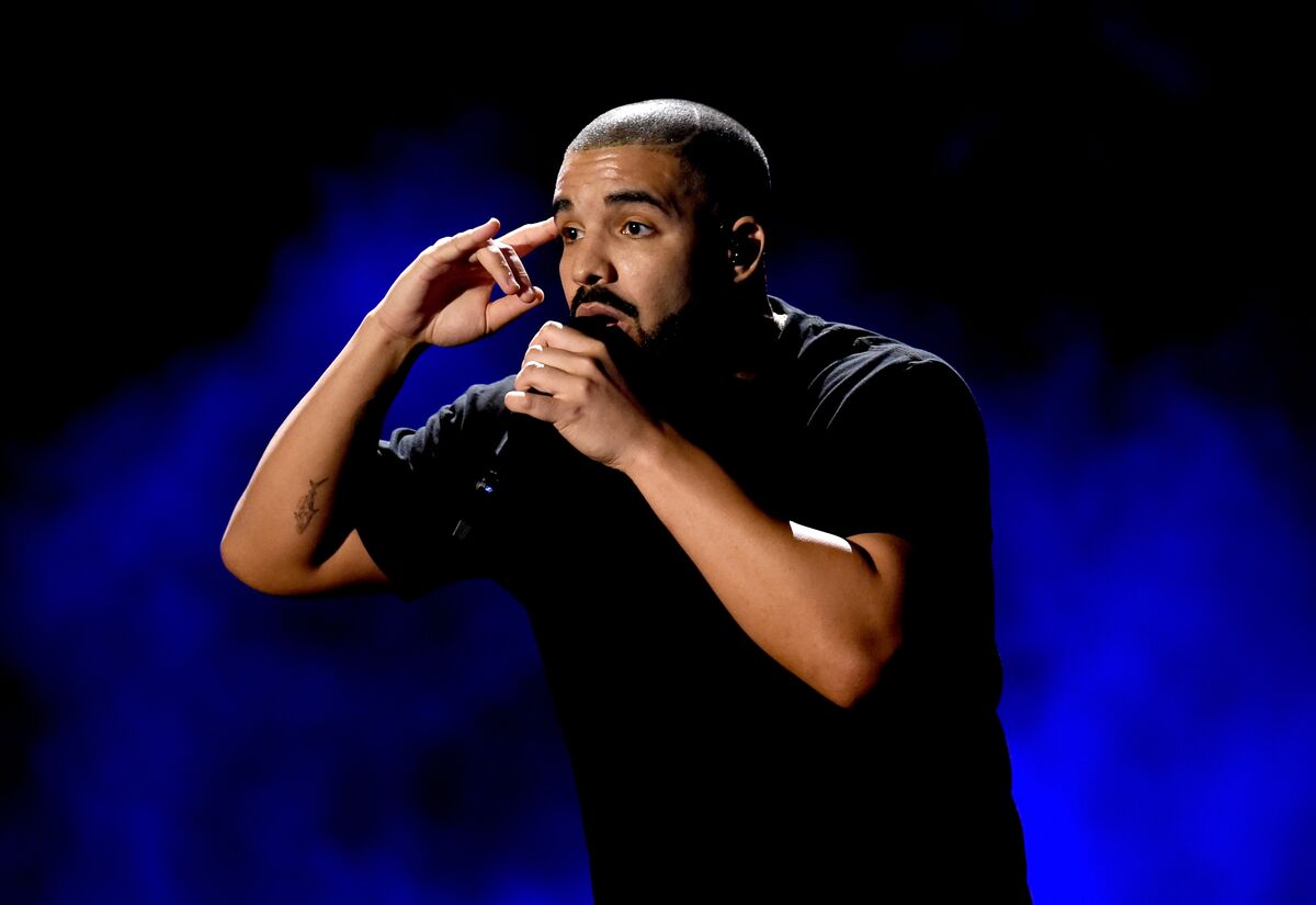 Drake bets more than $1 million worth in Bitcoin for Super Bowl