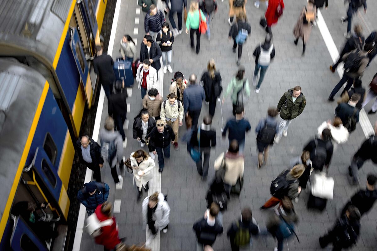 Immigration Key to Dutch Economic Success, Central Banker Says Bloomberg